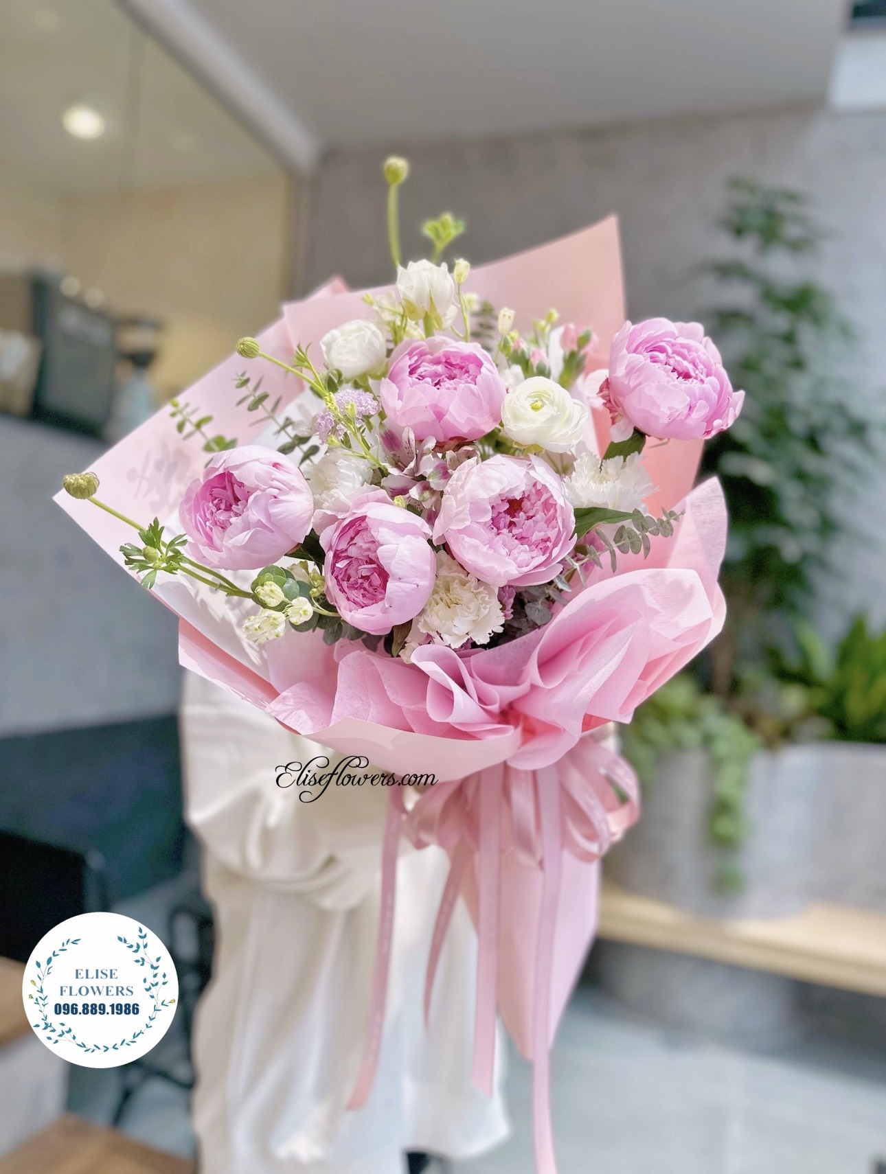 Bó hoa mẫu đơn hồng đẹp ở Hà Nội. Đặt mua bó hoa mẫu đơn màu hồng nhập khẩu ở Hà Nội.