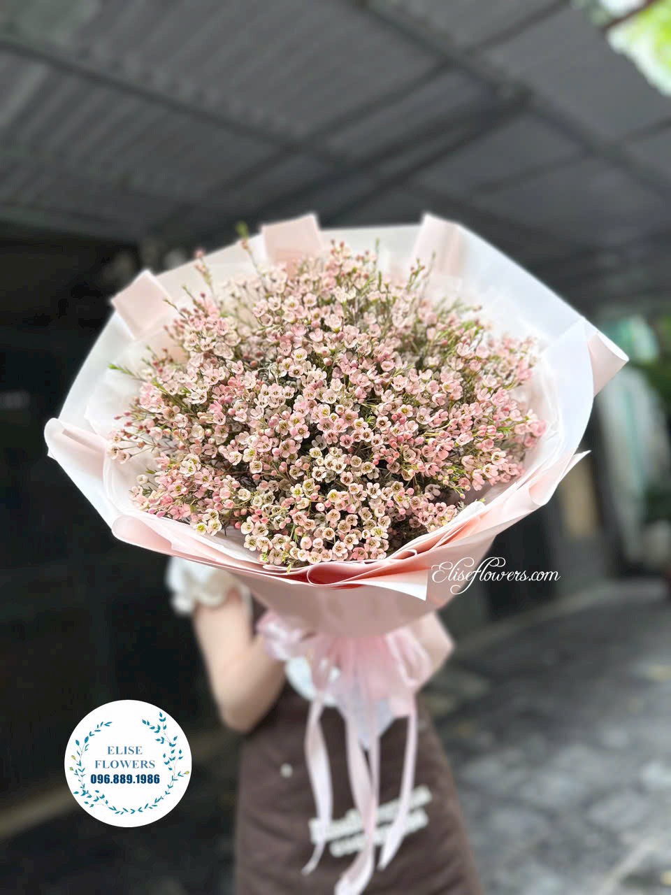 Bó hoa thanh liễu tặng bạn gái. Đặt bó hoa tặng bạn gái ở Hà Nội