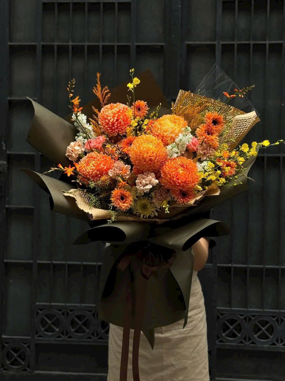 Bó hoa sinh nhật tone nam sang trọng. Đặt bó hoa sinh nhật tone nam cao cấp