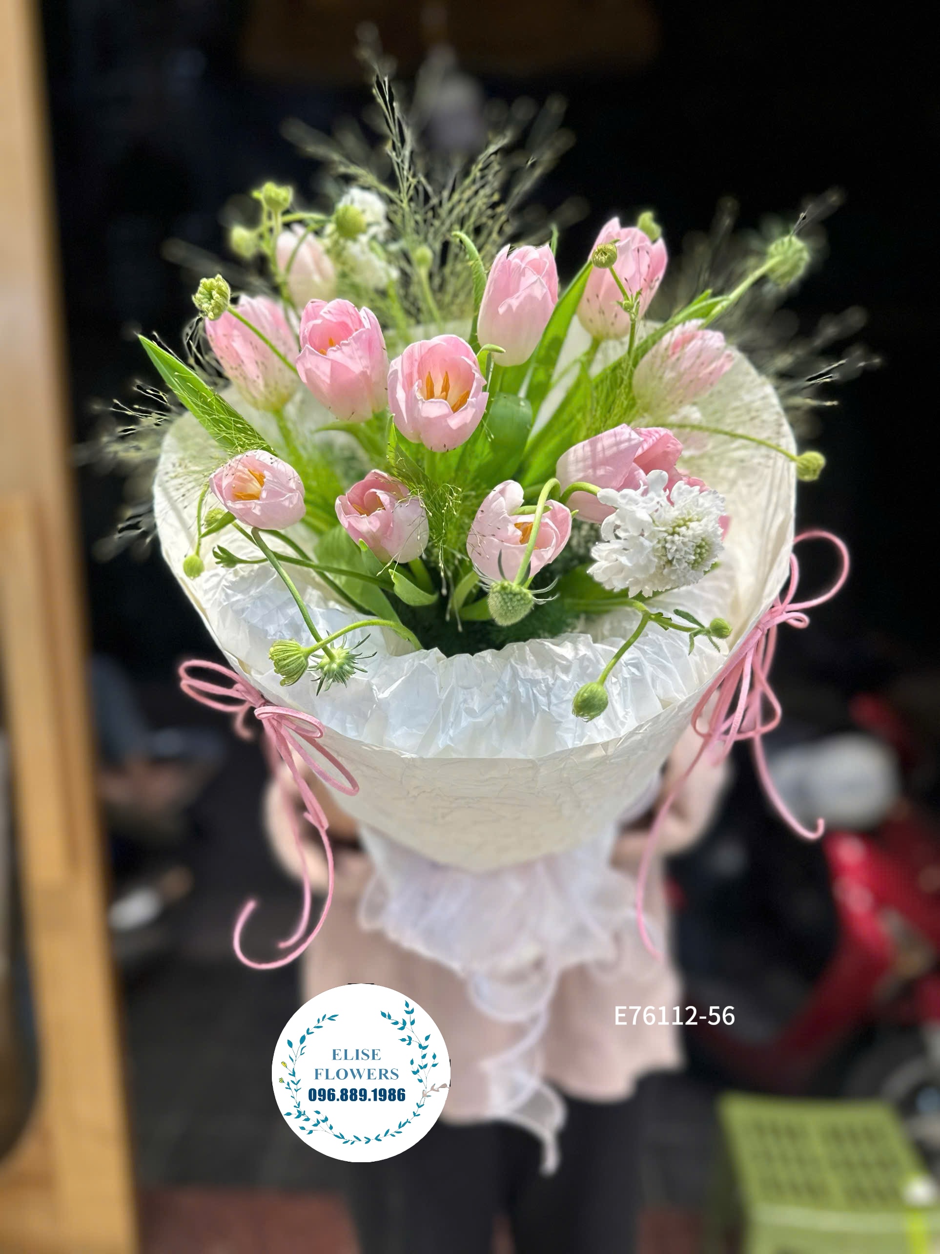 Bó Tulip tặng valentine. Hoa valentine tặng người yêu. Bó Tulip hồng nhập khẩu 12 bông đẹp. Eliseflowers