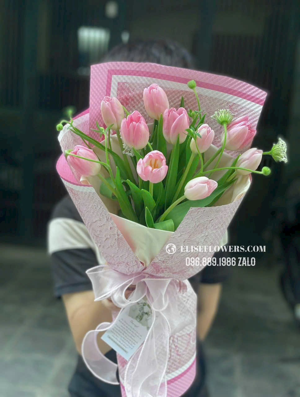 BÓ HOA TULIP ĐẸP NGÀY 20.10. HOA 20/10 RẺ ĐẸP Ở HÀ NỘI