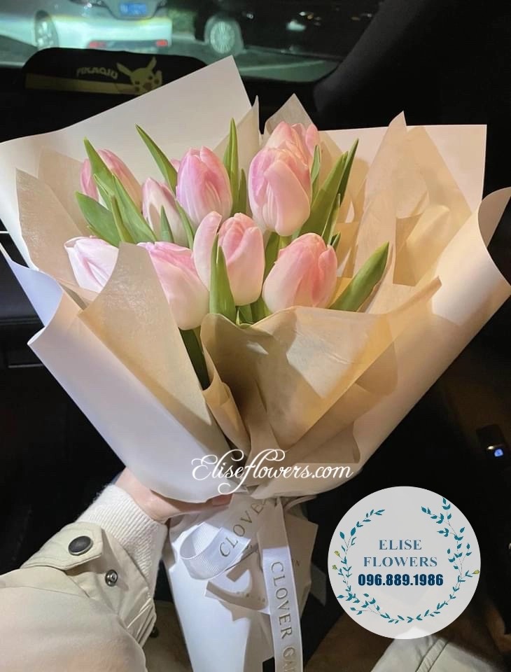 Bó hoa tulip màu hồng phấn tặng bạn gái. Mua hoa tulip tặng bạn gái ở Hà Nội. Hoa đẹp Hà Nội. Elise Flowers