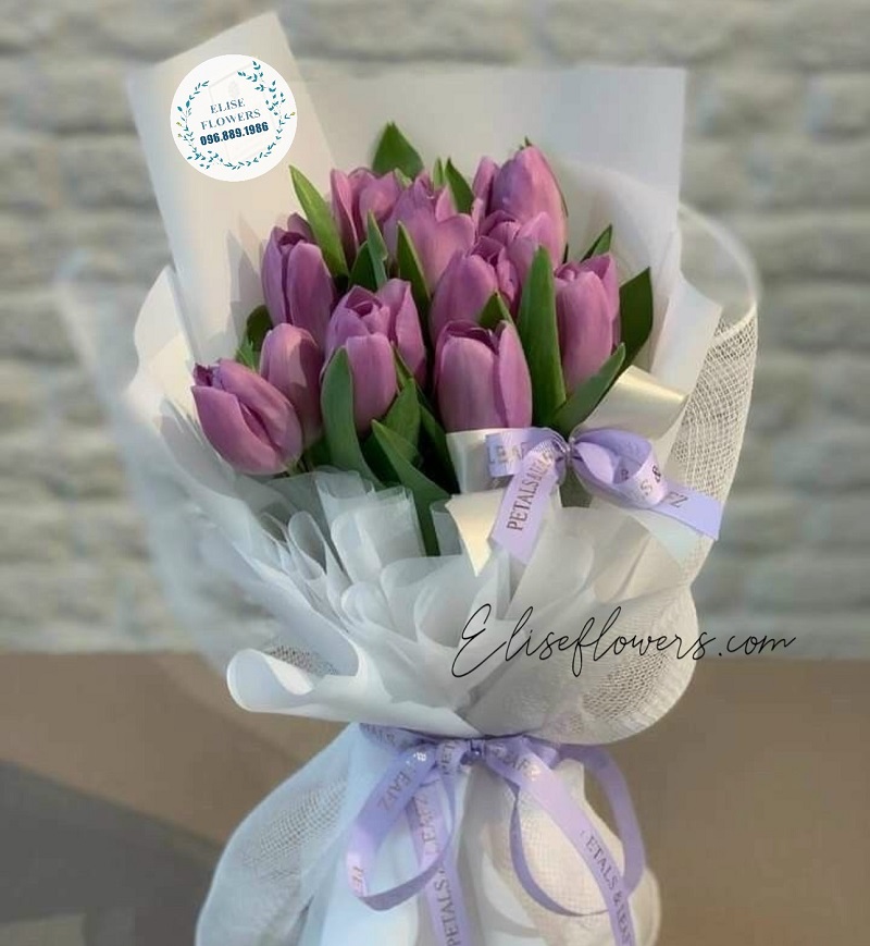 Bó hoa tulip tím 10 bông - Hoa cưới cầm tay | Hoa tình yêu 