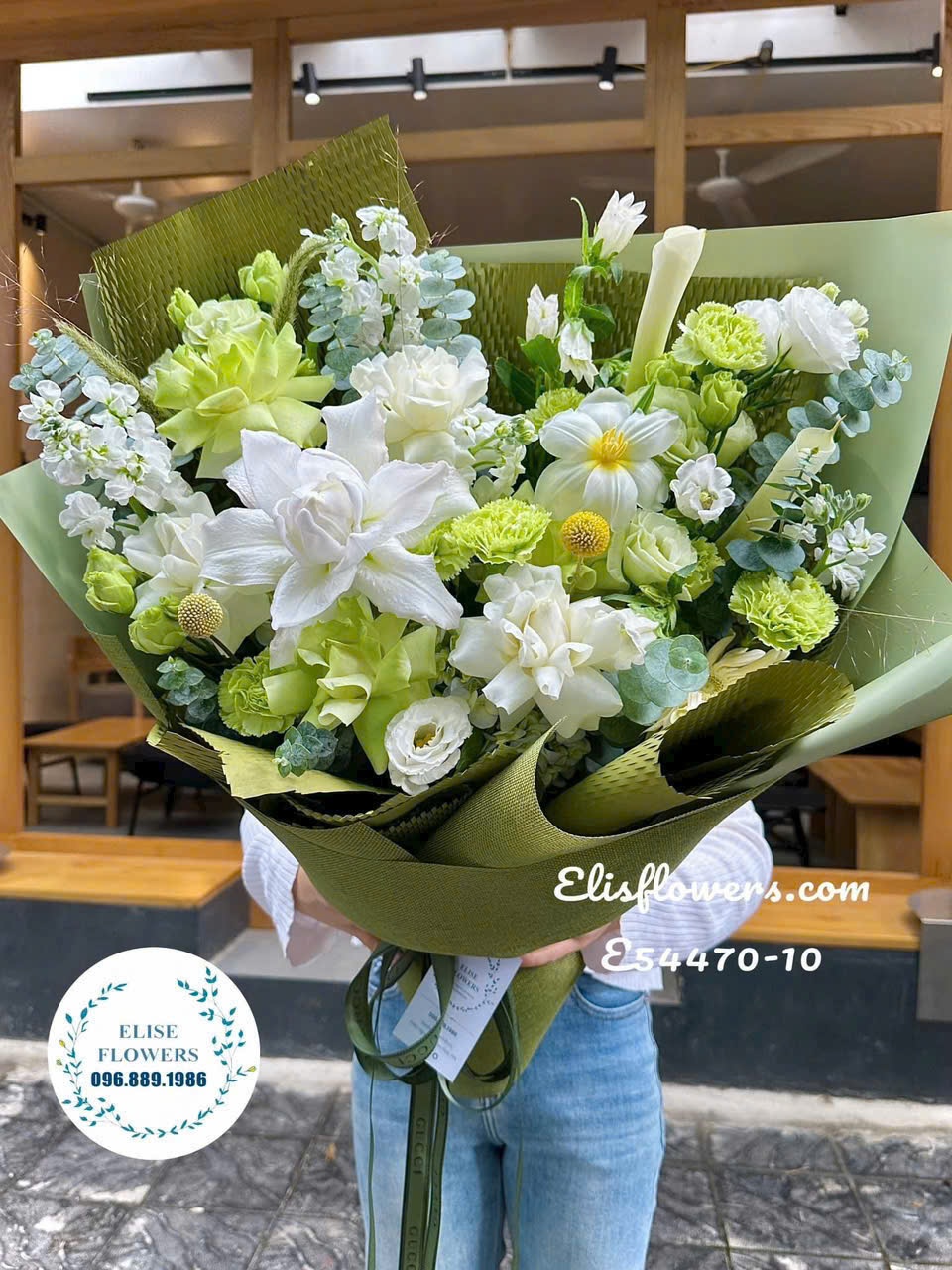 Bó hoa xanh lá tặng sinh nhật đẹp ở Hà Nội. Đặt hoa sinh nhật tại Shop hoa số 1 HN