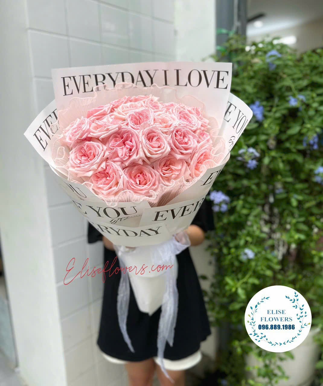Bó hoa tặng bạn gái màu hồng ngọt ngào. Điện hoa bó nhỏ xinh tặng bạn gái tại quận Hoàng Mai, Hà Nội