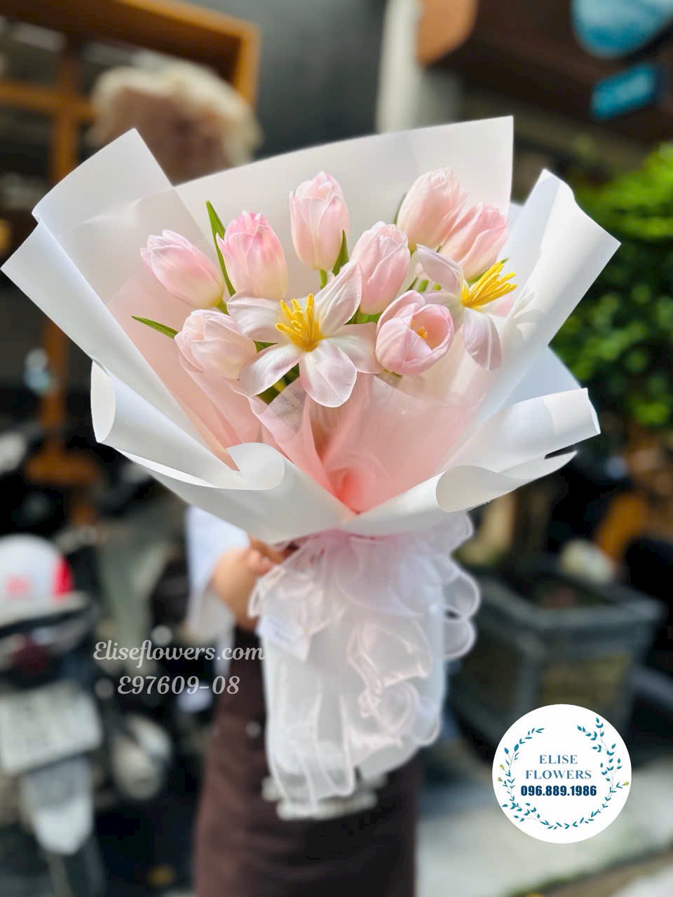 Hoa Tulip Hà Nội. Bó tulip hồng 10 bông nhập khẩu tặng người yêu ở Đống Đa