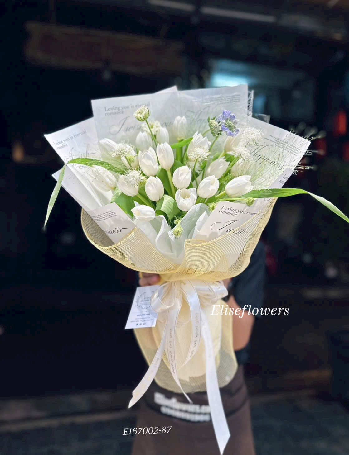 Bó hoa Tulip sang nhẹ nhàng tinh tế tặng người yêu. Điện hoa tươi Eliseflowers