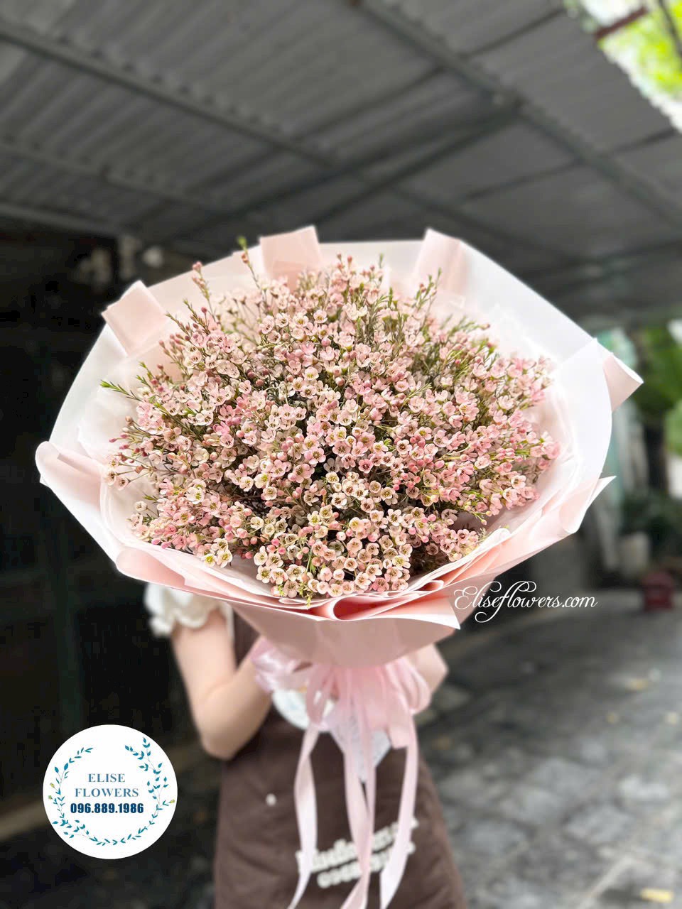 Đặt bó hoa thanh liễu đẹp ở Hà Nội. Dịch vụ đặt hoa tặng bạn gái