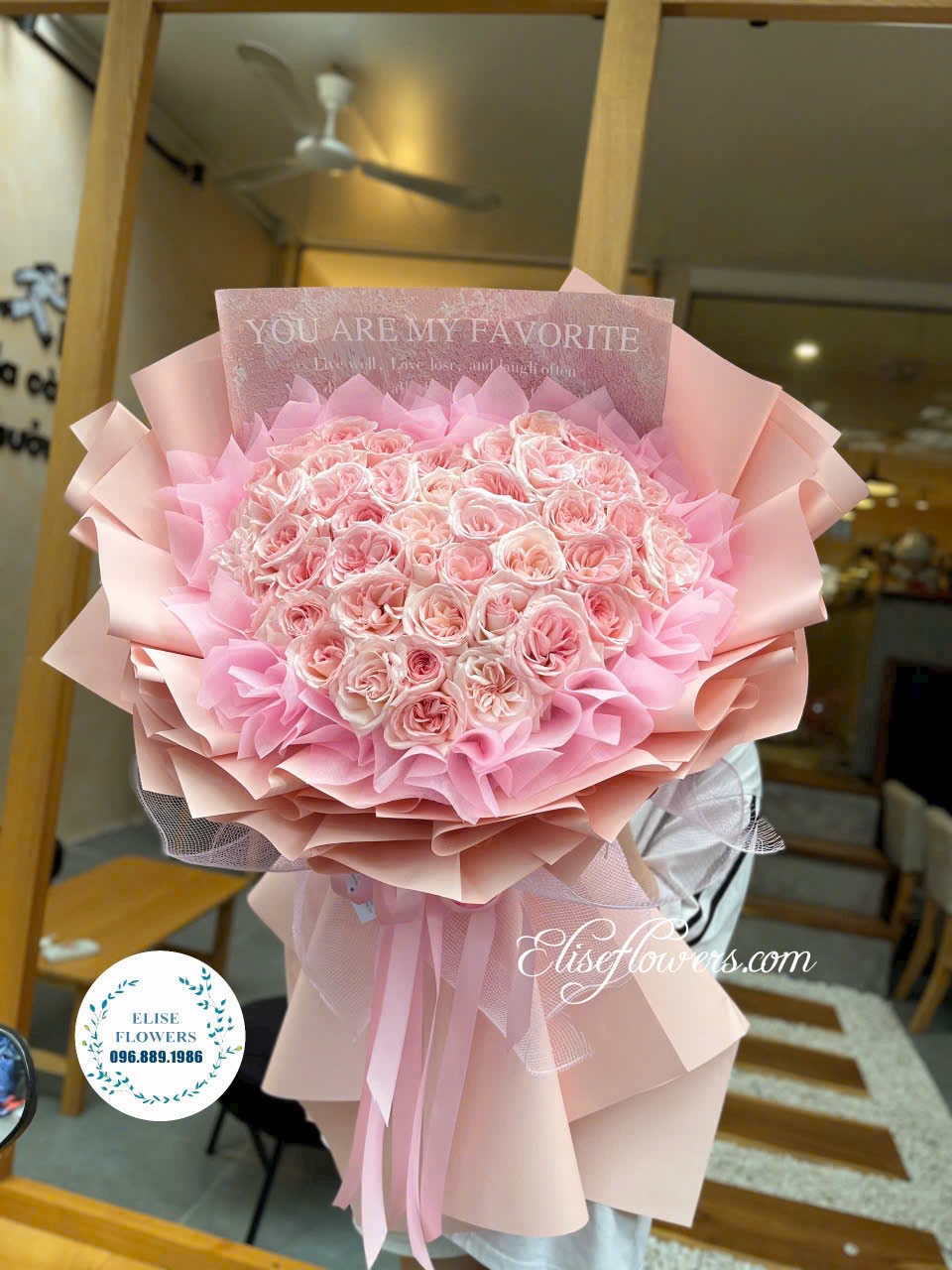 Bó hoa hồng pastel hình trái tim. Đặt mua bó hoa hồng pastel hình trái tim