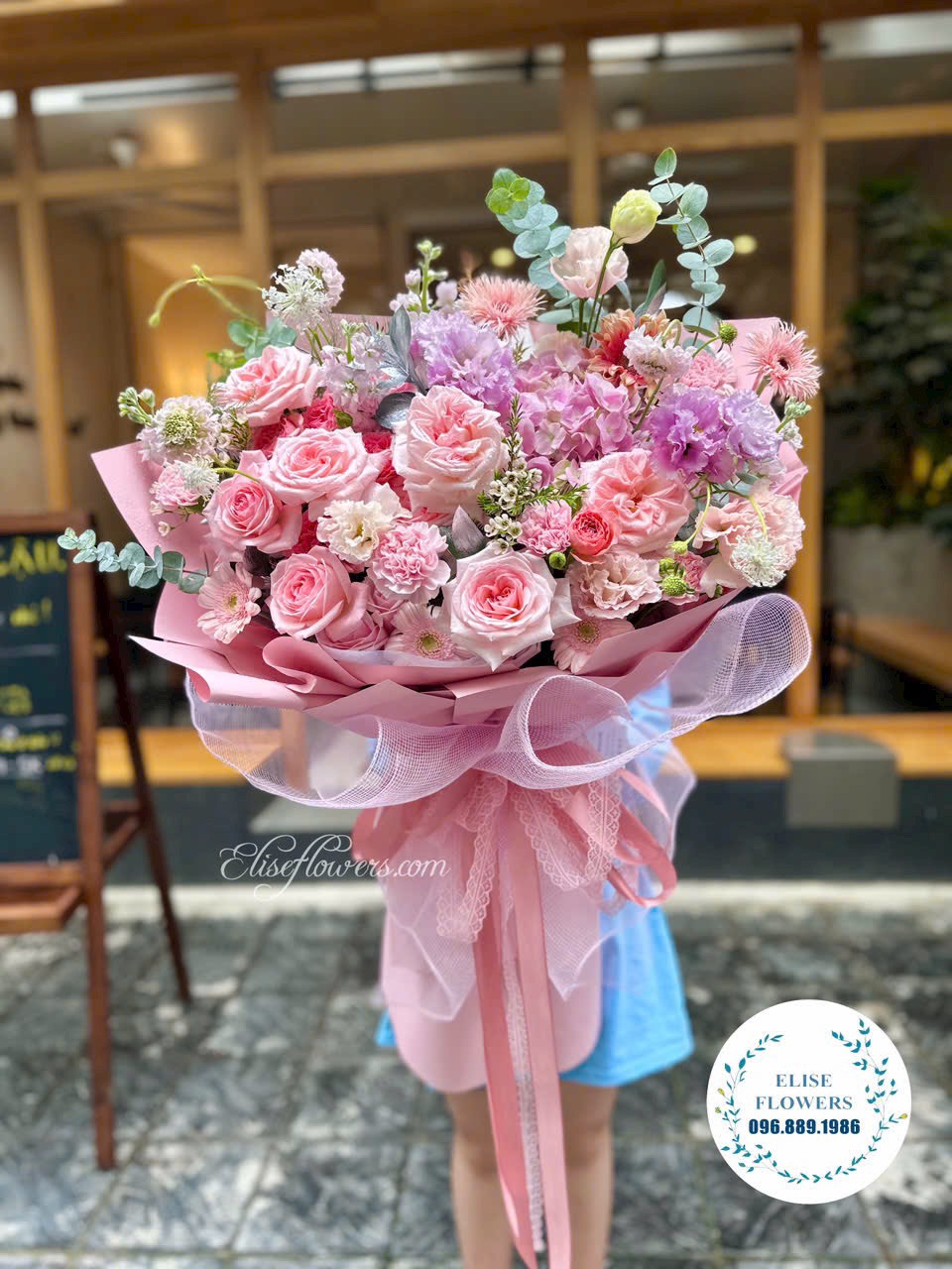 Bó hoa sinh nhật sếp nữ đẹp ở Hà Nội. Đặt bó hoa sinh nhật đẹp ở Hà Nội