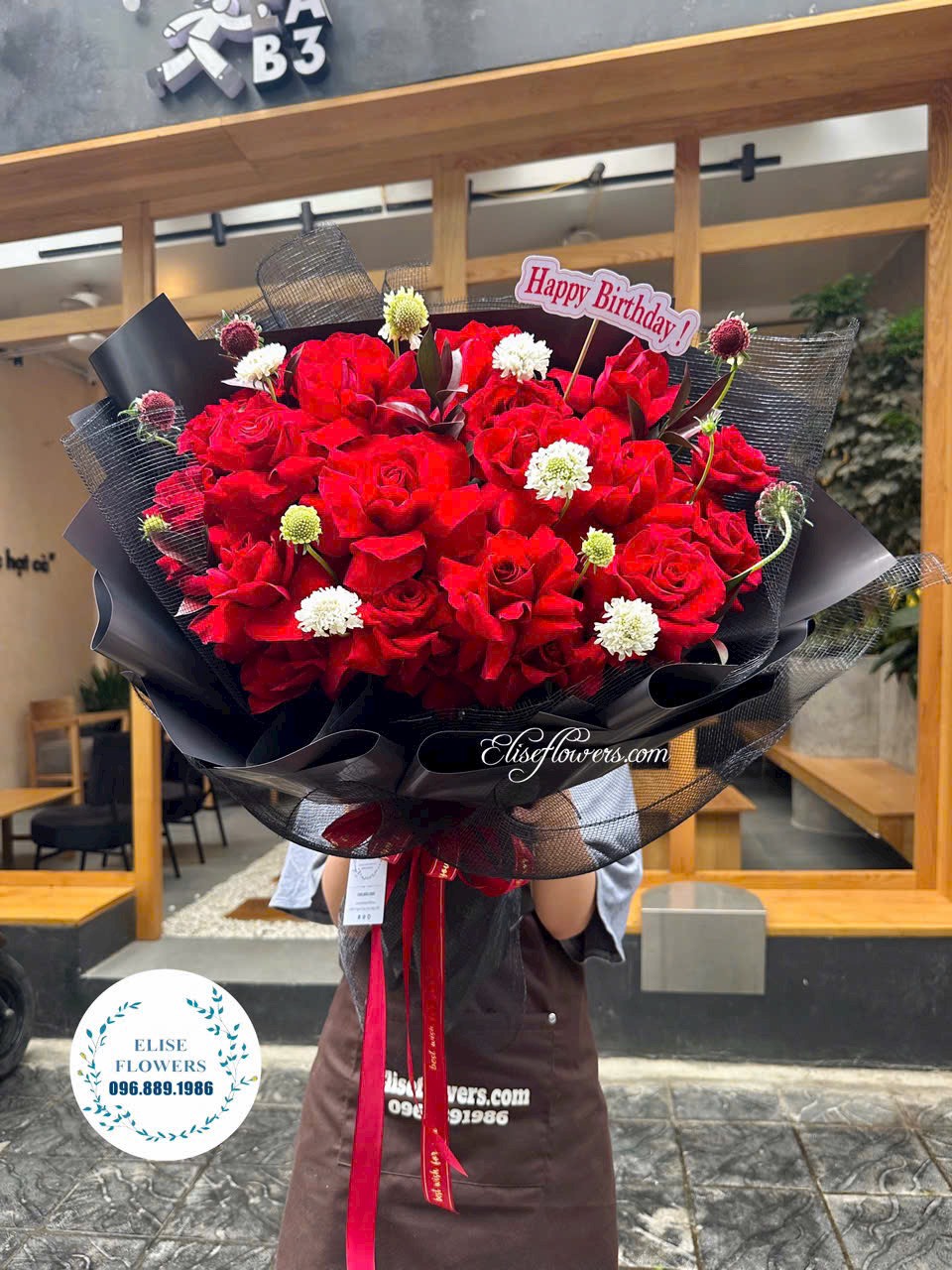 Điện bó hoa hồng đỏ đẹp ở Hà Nội. Giao bó hoa hồng đỏ đẹp ở Hà Nội
