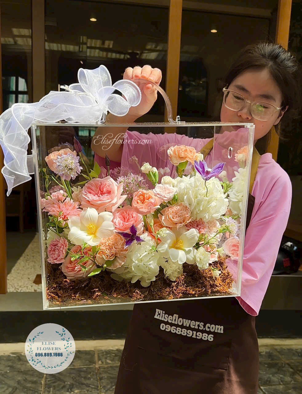 Vali hoa sinh nhật đẹp ở Hà Nội. Đặt mua vali hoa sinh nhật đẹp ở Hà Nội