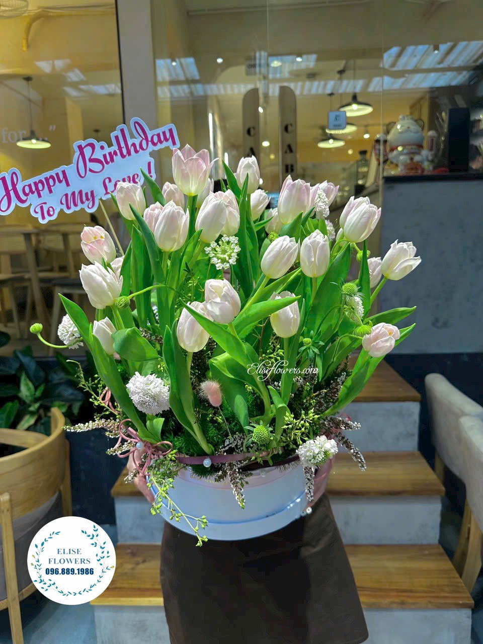 Hộp hoa Tulip tặng sinh nhật đẹp. Đặt mua hộp hoa Tulip tặng sinh nhật ở Hà Nội