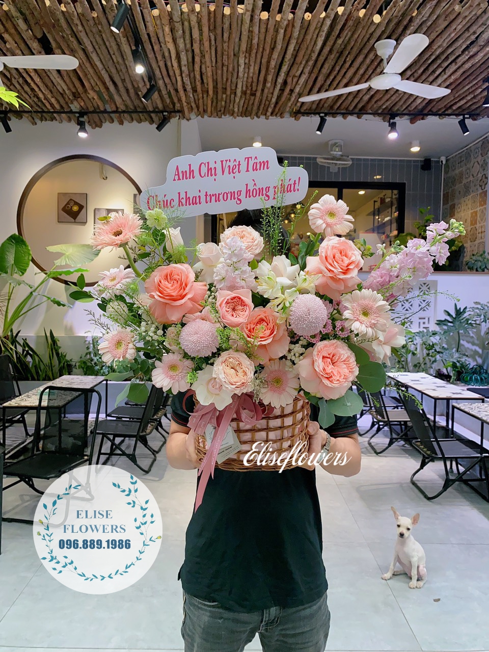 Lẵng hoa để bàn màu hồng pastel đẹp | Lẵng hoa tươi tại Hà Nội