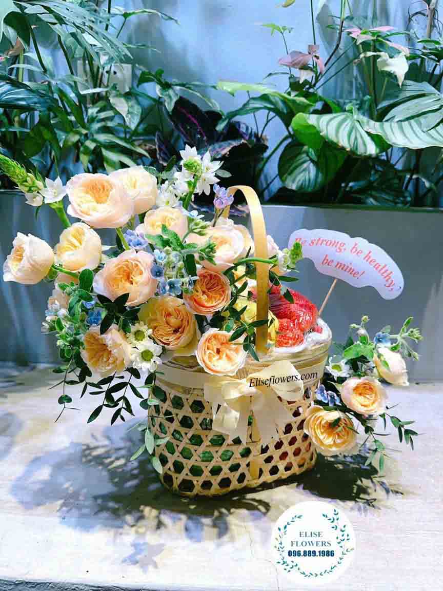 Set hoa tươi và trái cây tặng mẹ yêu nhân ngày sinh nhật | Nhận thiết kê set quà tặng theo yêu cầu 