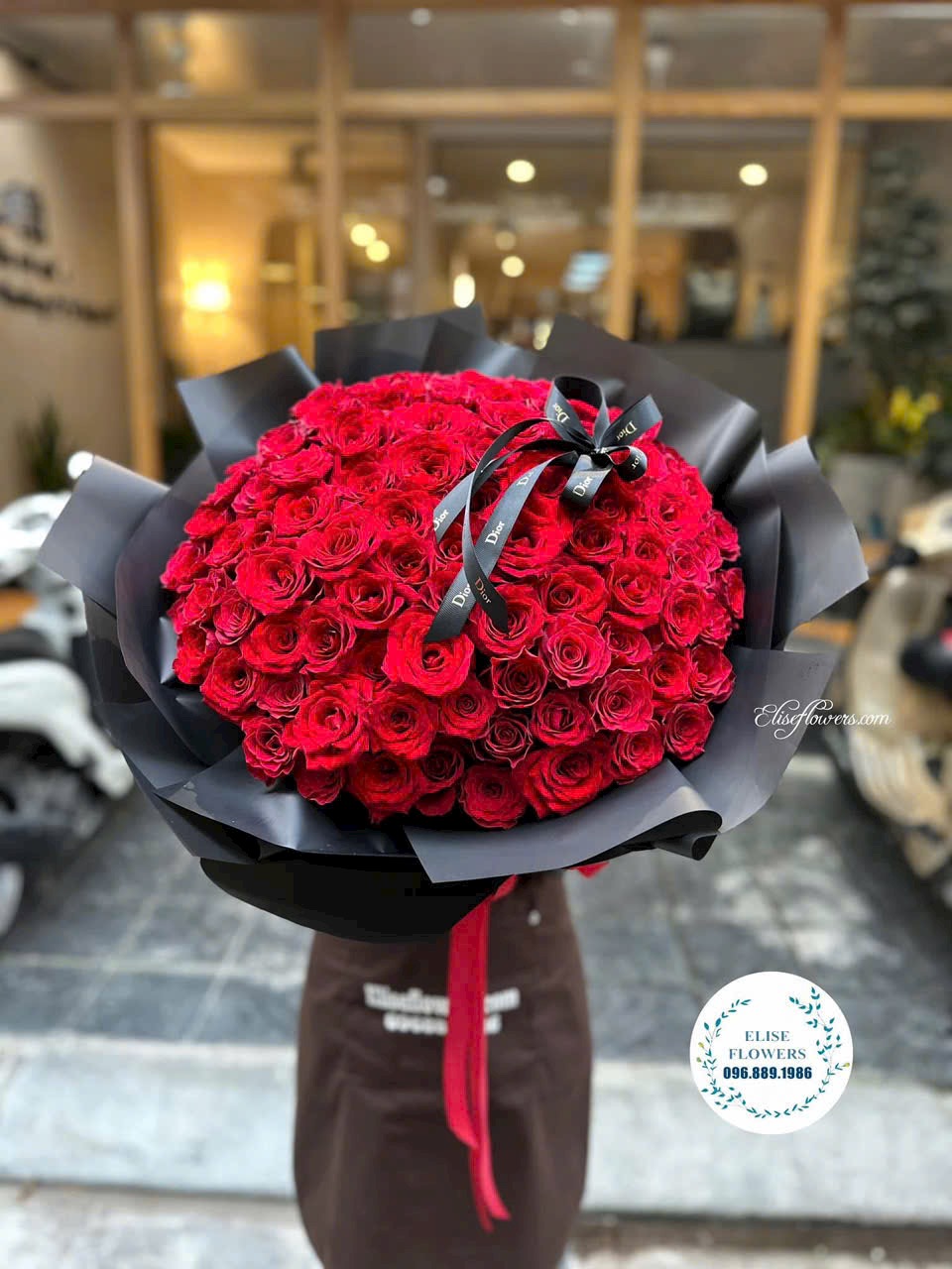 Hoa cầu hôn đẹp. Mua bó hoa hồng đỏ cầu hôn người yêu. Điện hoa cầu hôn Hà Nội - Eliseflowers