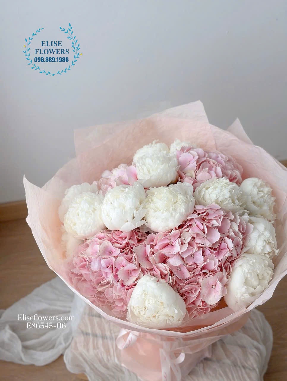 Hoa tặng mẹ đẹp, ý nghĩa. Đặt mua hoa tặng mẹ tại tiệm hoa Eliseflowers