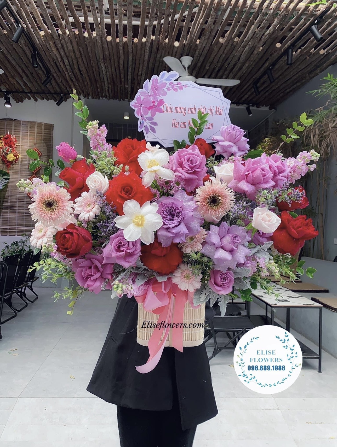 HOA-TẠNGE SINH NHẬT SẾP NỮ ĐẸP SANG TRỌNG. Hoa Tươi Cầu Giấy. Hoa tươi Hà Nội. Elise Flowers