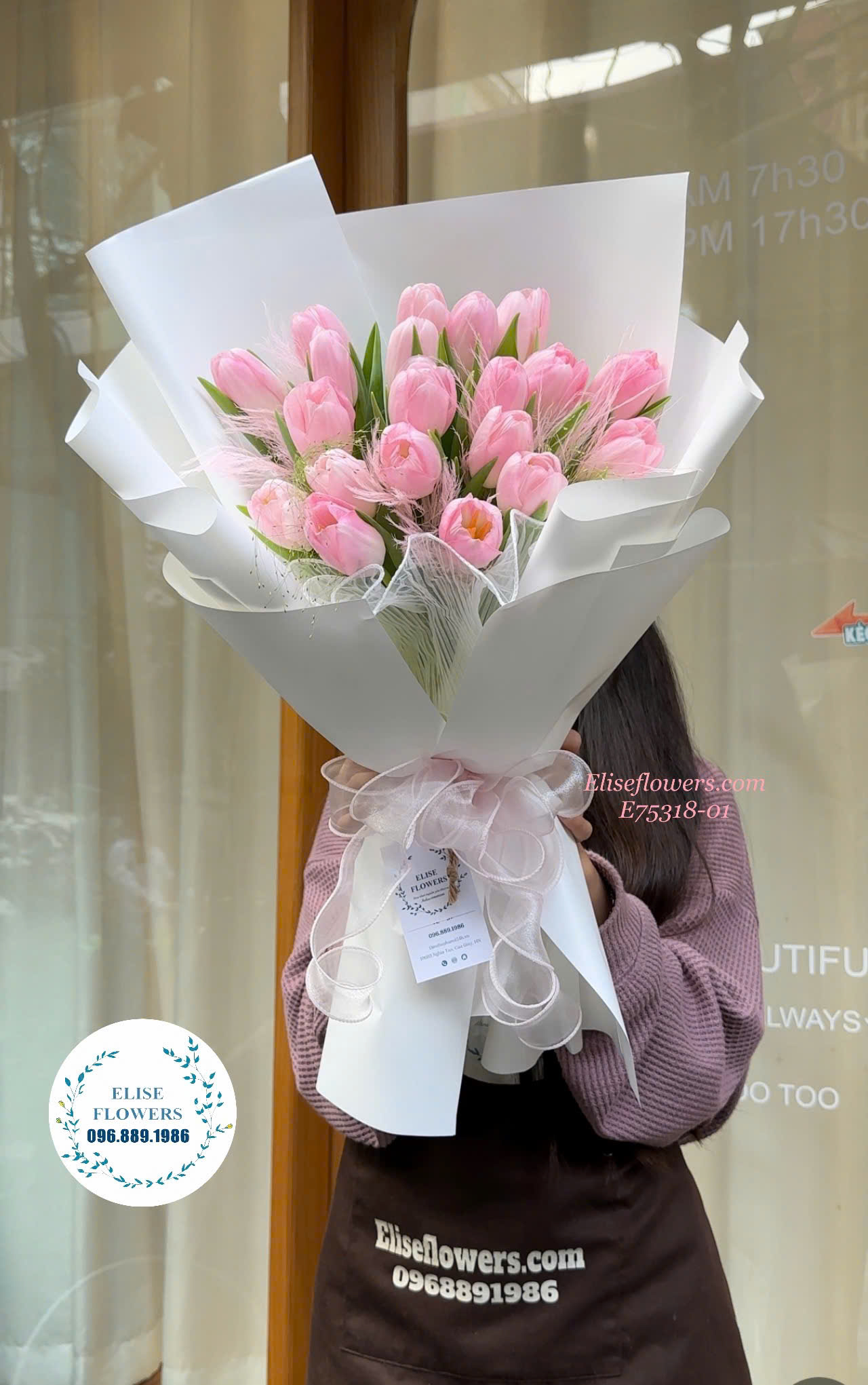 Bó hoa tulip Hồng ở Hà Nội. Mua hoa tulip quận Hoàn Kiếm, Hai Bà Trưng, Cầu Giấy, Đống Đa, Ba Đình, Hoàng Mai, Thanh Xuân, Hà Đông, Long Biên, Tây Hồ