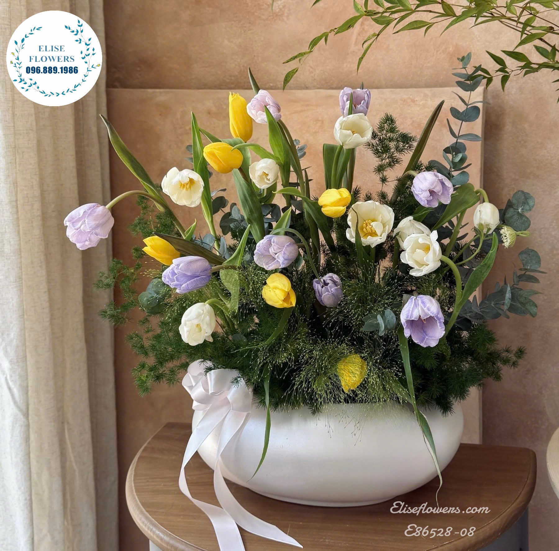 Hoa xinh tặng mẹ. Chậu Tulip phối màu tinh tế tặng sinh nhật mẹ yêu ở Hà Đông