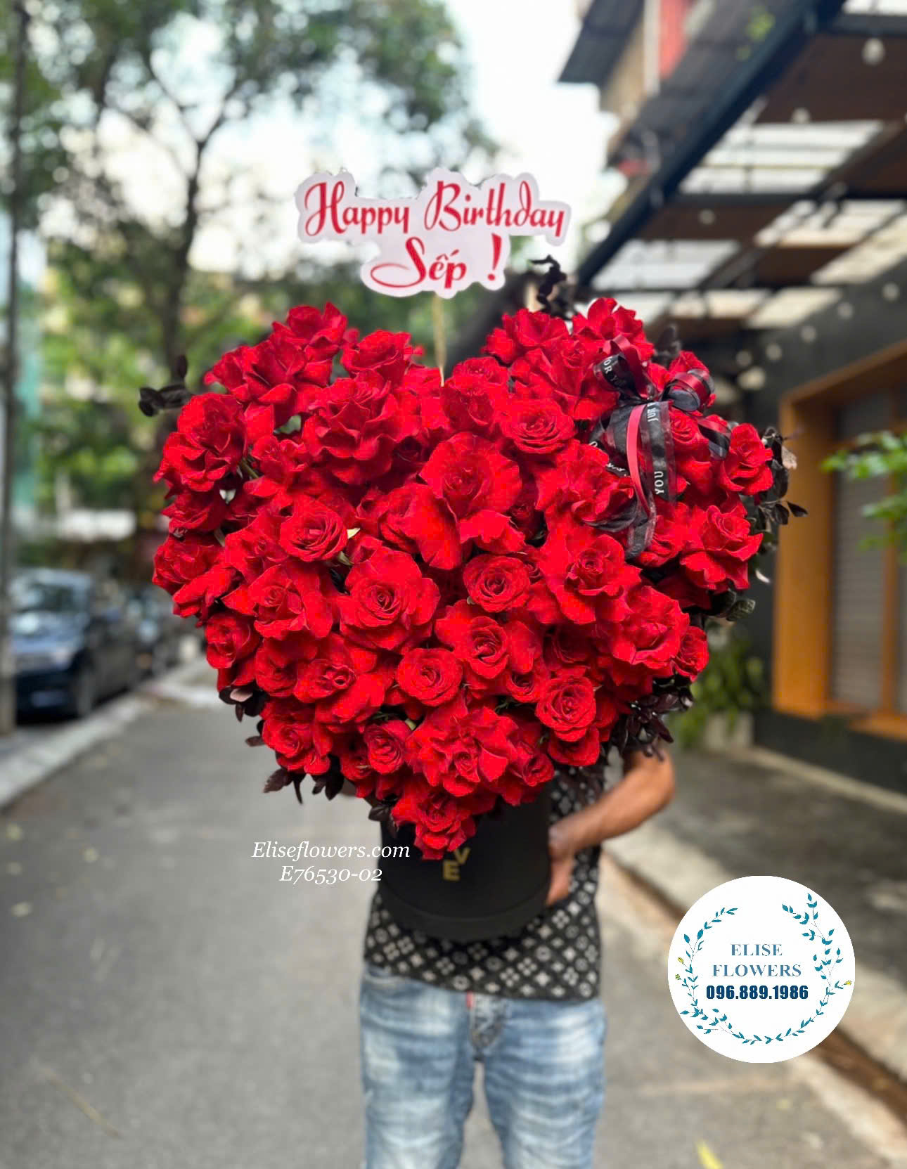 Hộp hoa hồng đỏ trái tim - Hoa hồng đỏ trái tim tặng vợ yêu, bà xã yêu, người yêu, bạn gái dịp 8/3