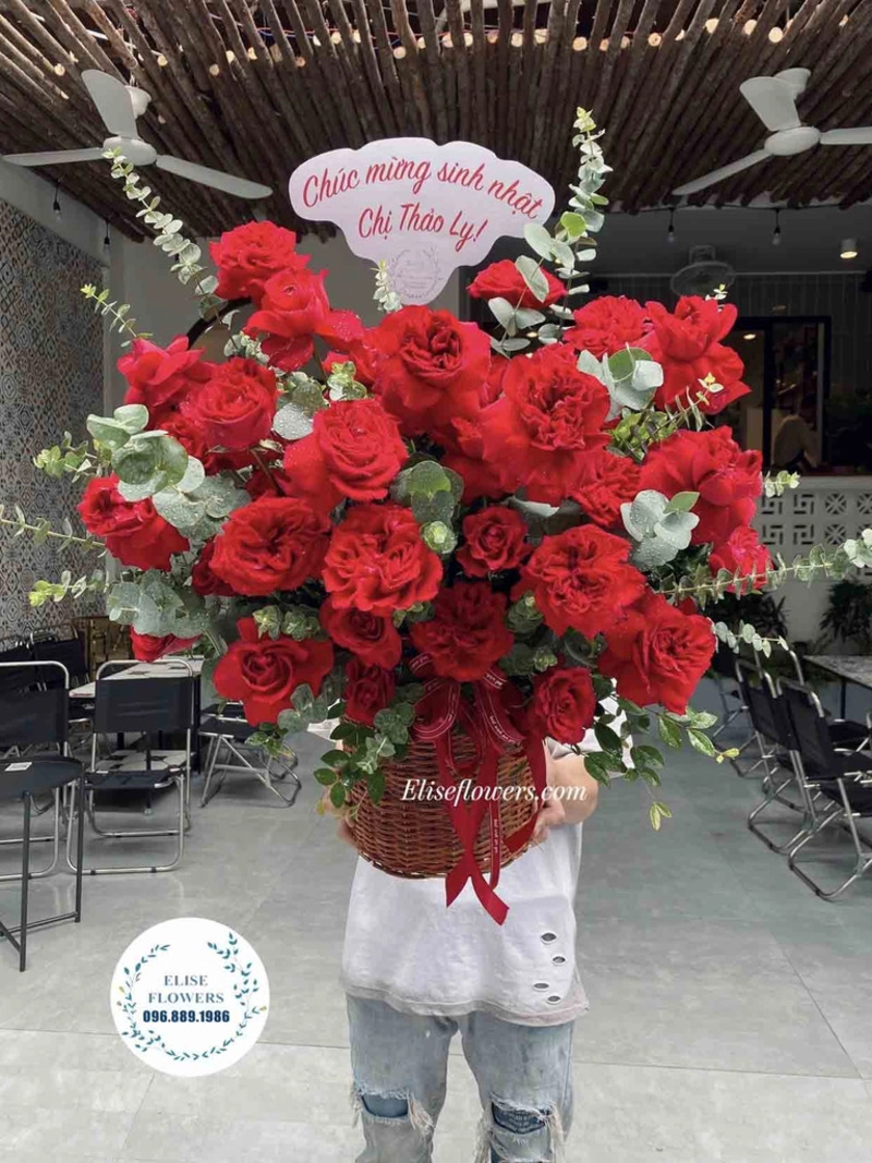 Hộp hoa màu đỏ - hoa tặng sinh nhật, hoa tình yêu đẹp