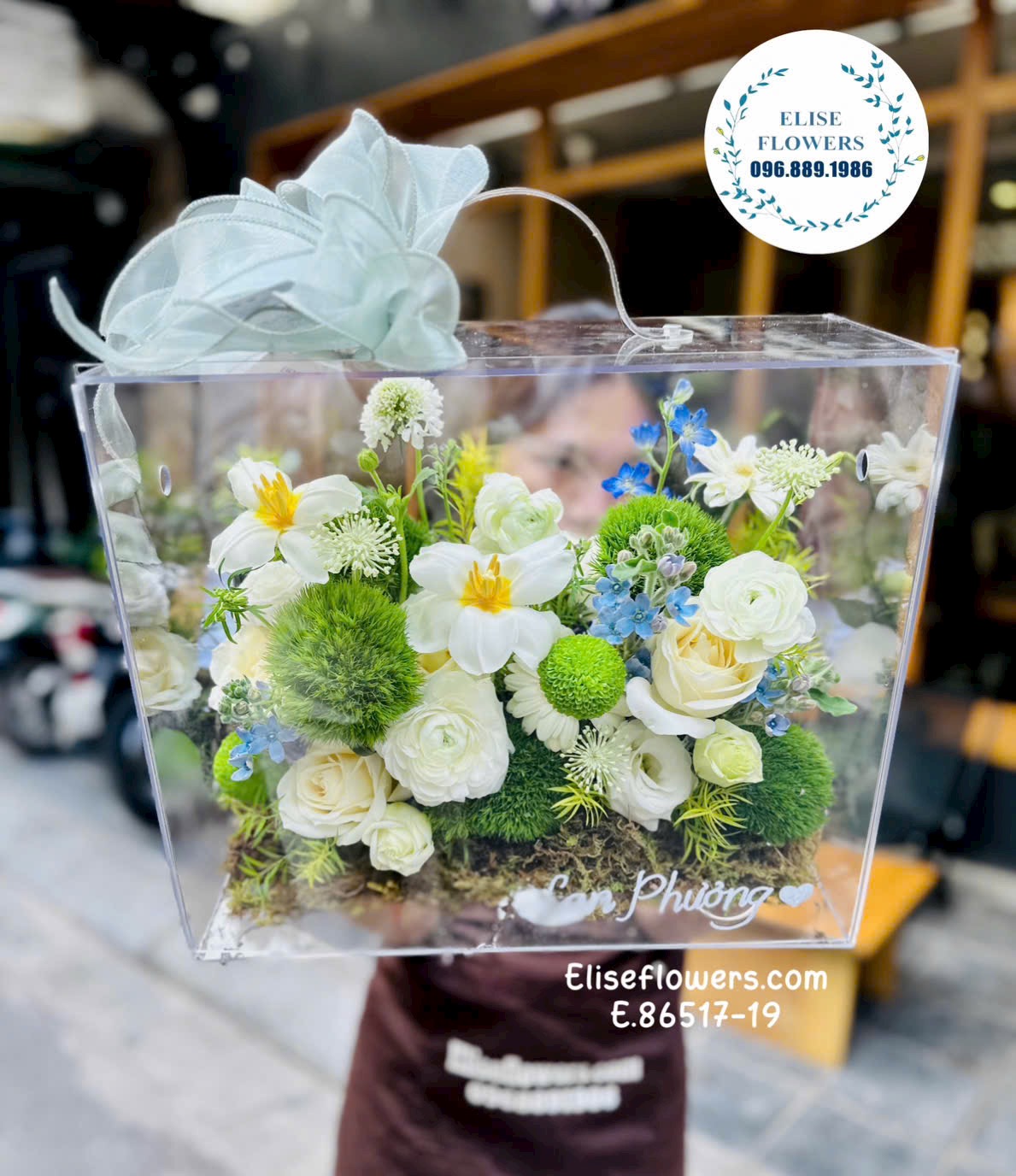 Hoa sinh nhật đẹp - Hộp hoa mica tặng người yêu, người thương