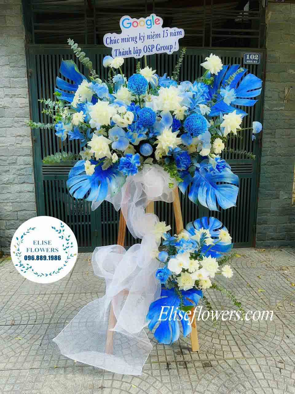 Kệ hoa chúc mừng sinh nhật công ty màu xanh dương | Kệ hoa cao cấp chúc mừng sinh nhật công ty tại Hà Nội