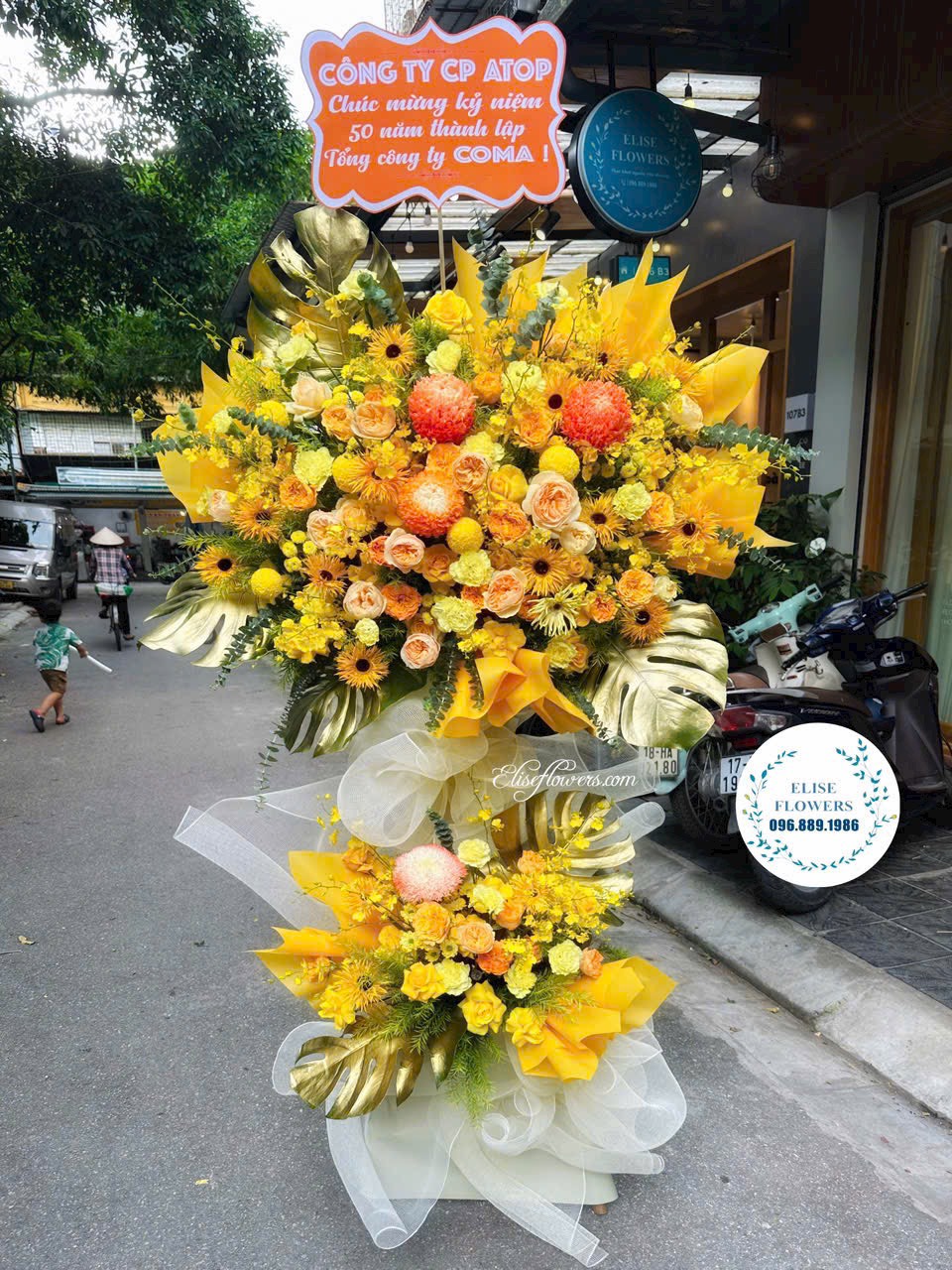 Kệ hoa khai trương cao cấp ở Hà Nội. Đặt mua hoa khai trương Hà Nội