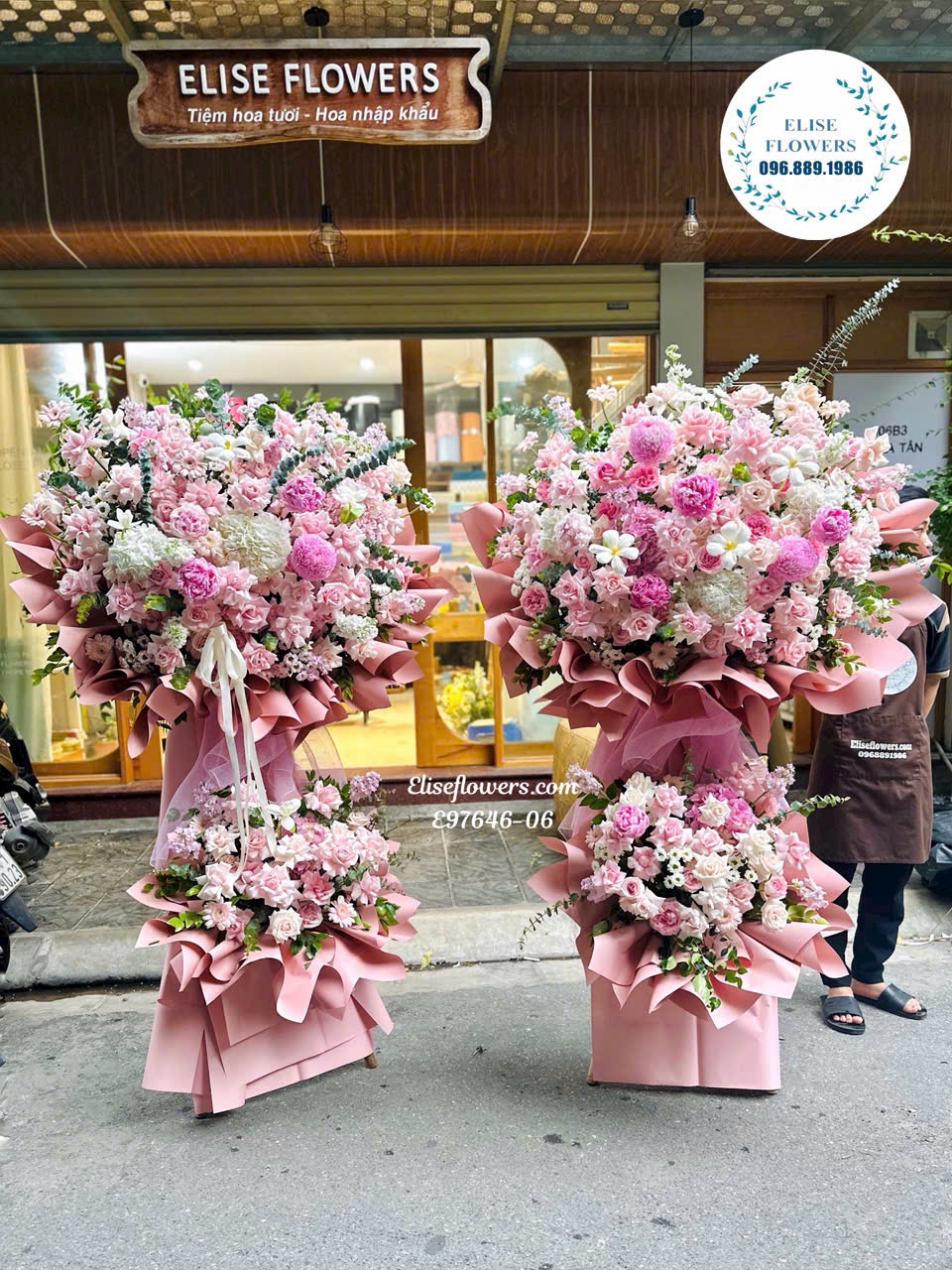 Hoa khai trương. Kệ hoa khai trương tone trắng hồng cao cấp tại Hà Nội