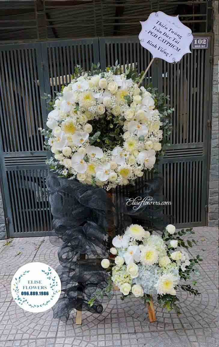 Vòng hoa chia buồn đẹp ở Hà Nội | Điện hoa tang lễ - hoa chia buồn 
