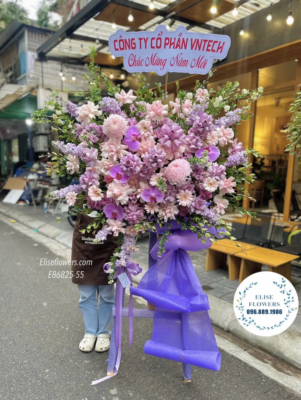 Kệ hoa sinh nhật công ty. Kệ hoa chúc mừng kỉ niệm thành lập công ty. Điện hoa Hà Nội Eliseflowers