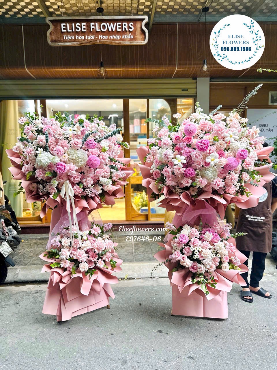 Kệ hoa khai trương tone trắng hồng cao cấp, sang trọng