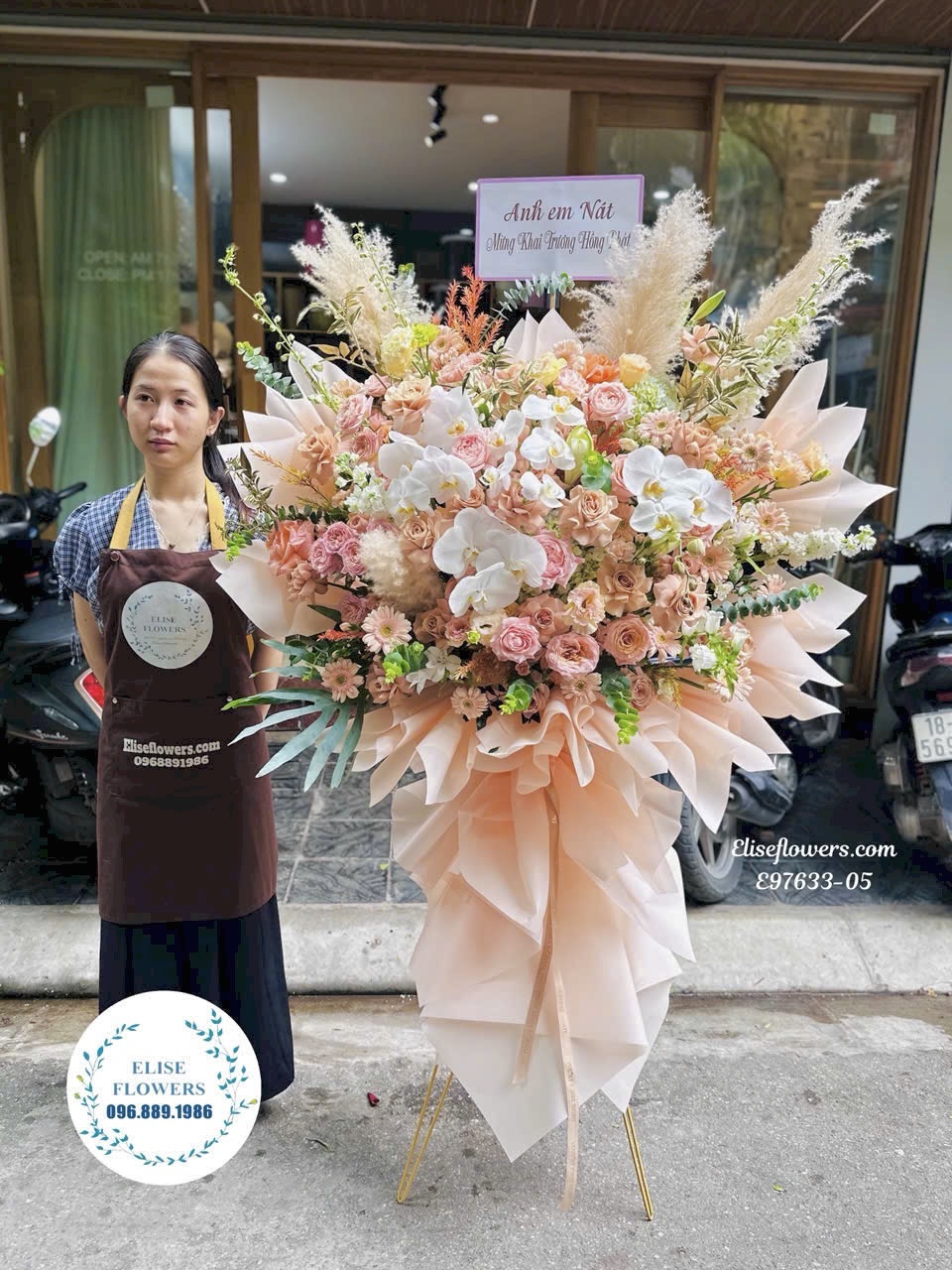 Hoa khai trương đẹp. Kệ hoa tone hồng mừng khai trương cao cấp