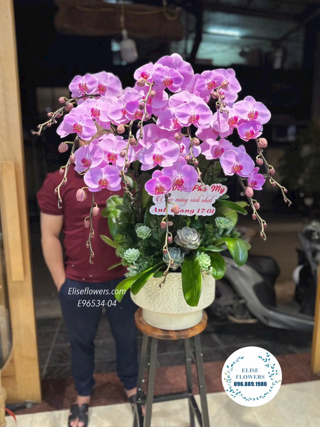 Hoa tặng Sếp cao cấp. Chậu lan hồ điệp 10 cành chúc mừng Sếp thăng chức. Đặt Online hoa chúc mừng Sếp