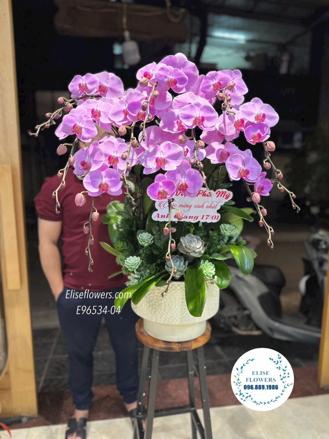 Hoa tặng Sếp cao cấp. Chậu lan hồ điệp 10 cành chúc mừng Sếp thăng chức ở Bắc Từ Liêm