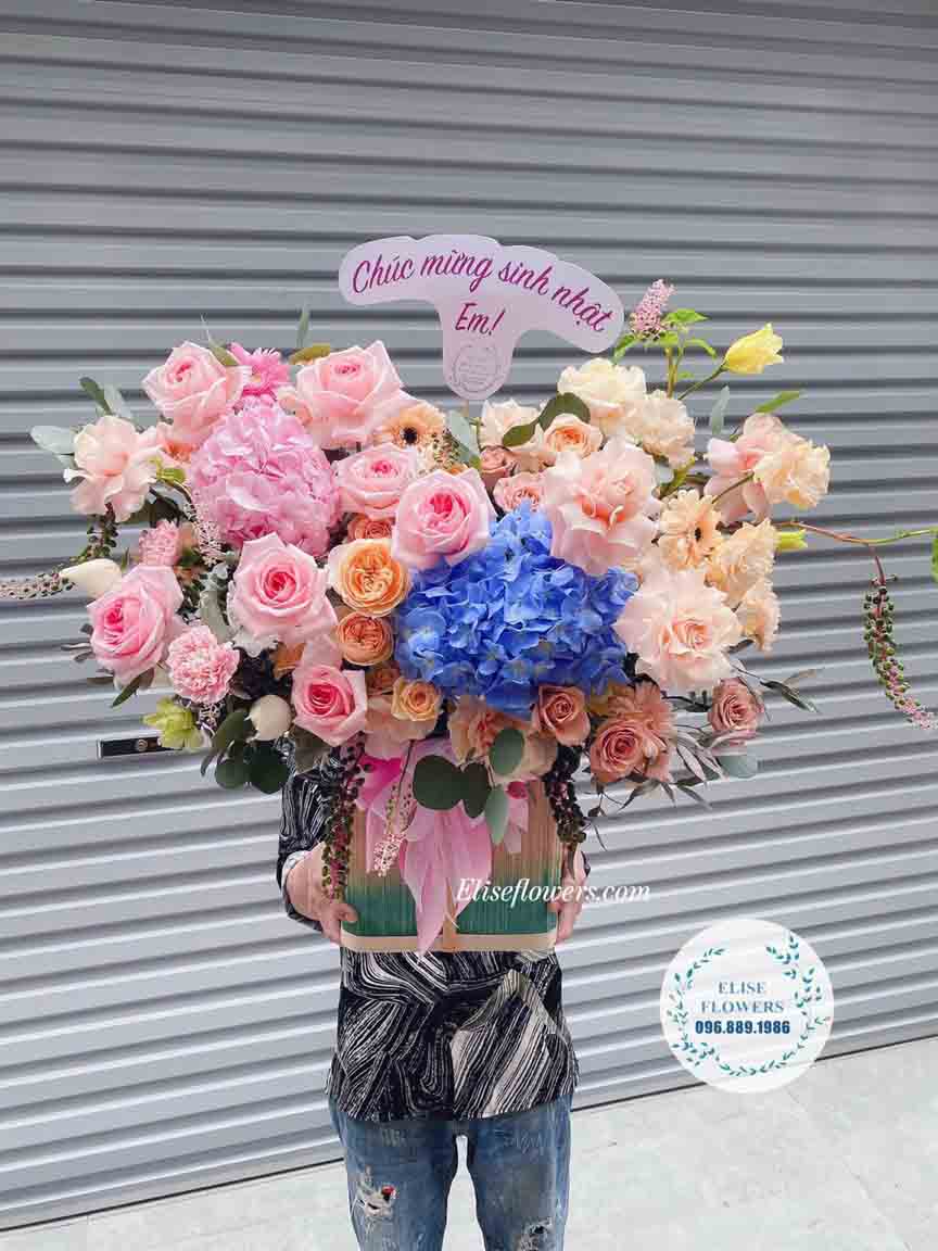 Lẵng hoa để bàn chúc mừng khai trương cao cấp | Lẵng hoa khai trương đẹp tại quận Hoàn Kiếm