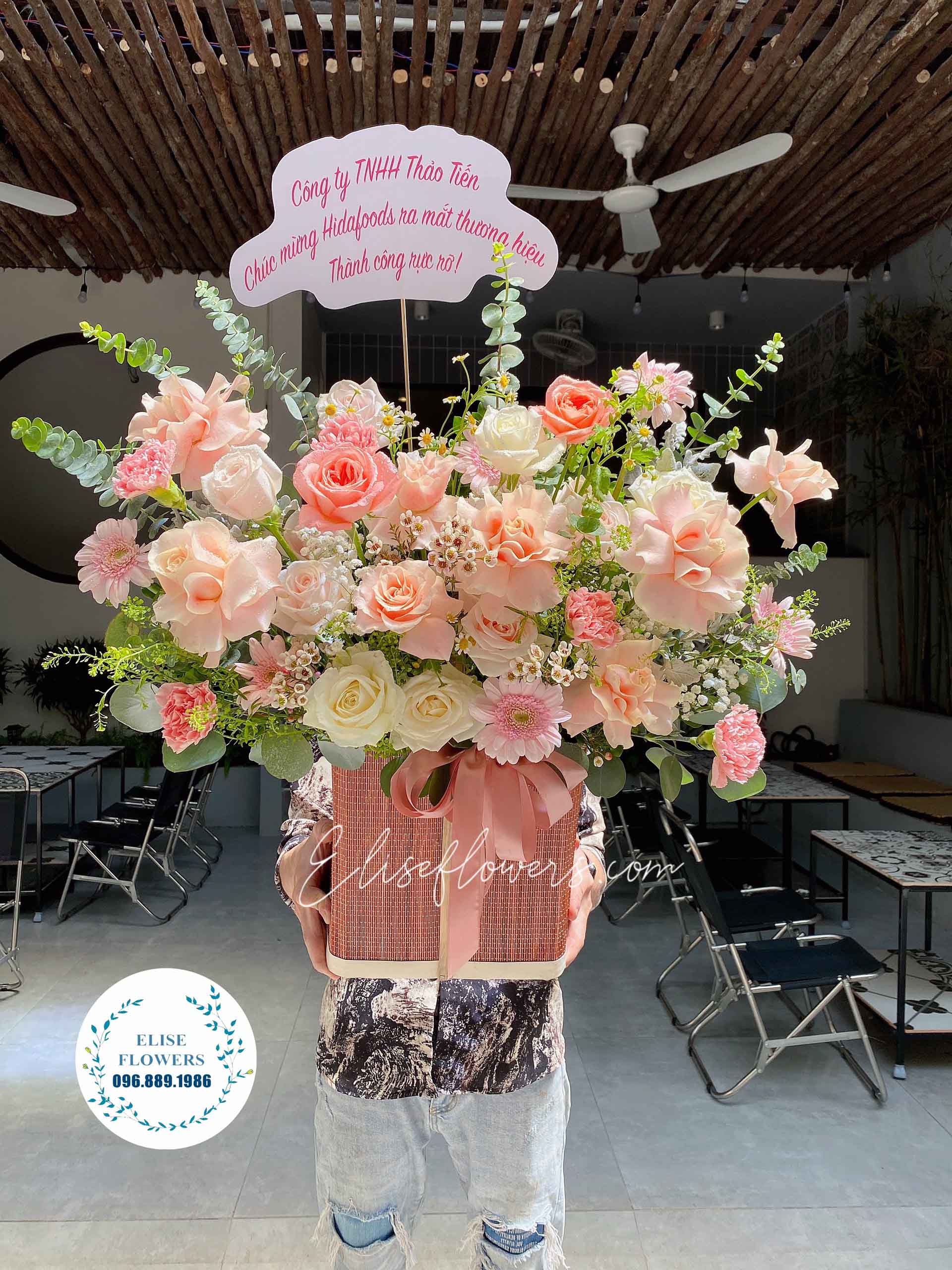 Hoa sinh nhật sếp - Lẵng hoa chúc mừng sinh nhật sếp nữ - Shop hoa tươi Hà Nội - Eliseflowers