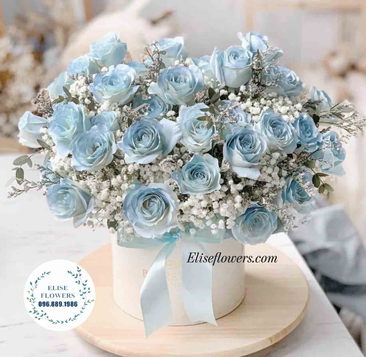 Lẵng hoa/hộp hoa màu xanh đẹp sang trong tặng sinh nhật ông xã, bà xã tại Eliseflowers.com