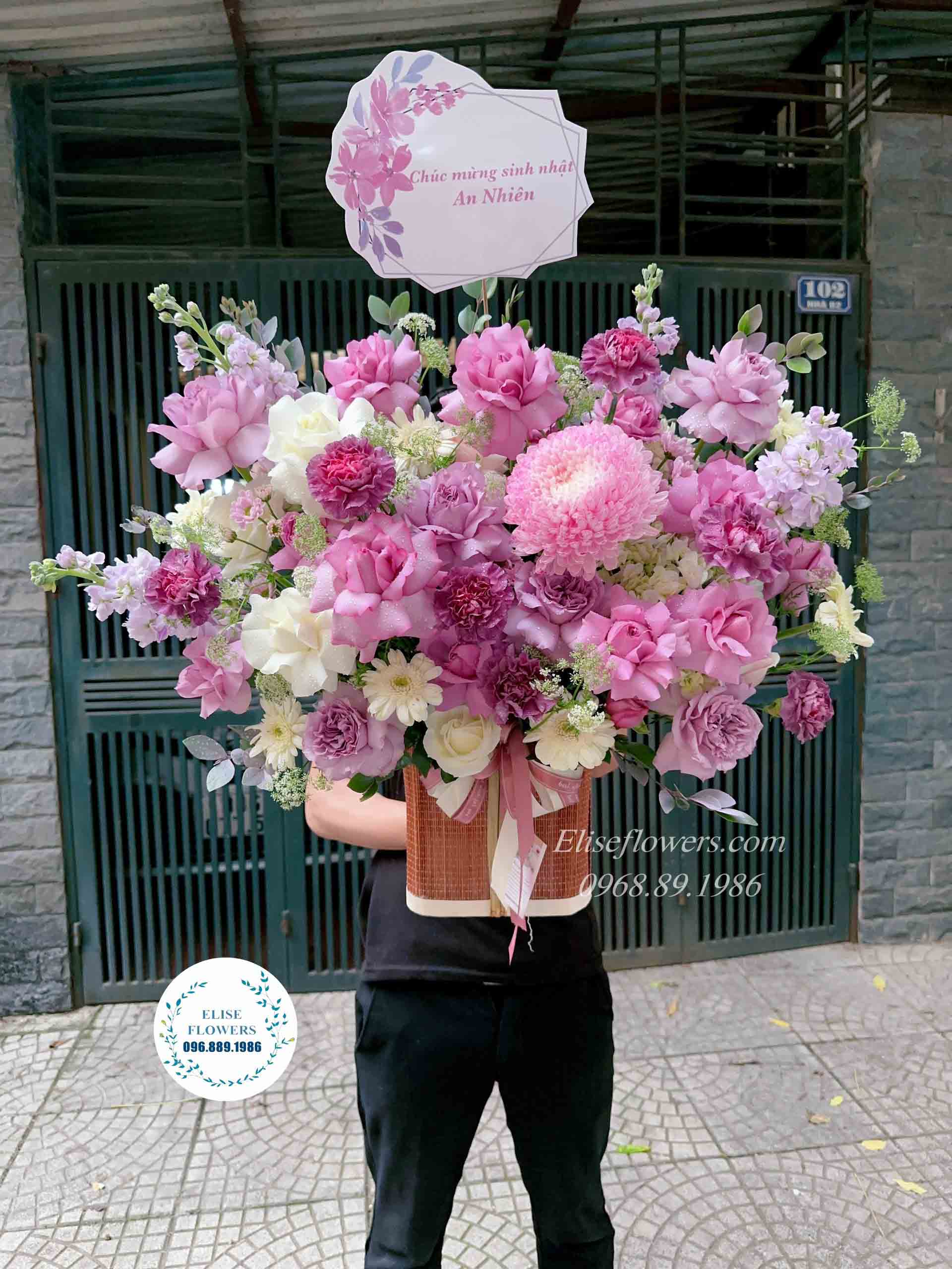 LẴNG HOA SINH NHẬT SẾP | Hoa sinh nhật sếp đẹp | Hoa sinh nhật sếp đẹp ở quận Cầu Giấy, Đống Đa, Ba Đình, Nam Từ Liêm, Hà Đông, Tây Hồ