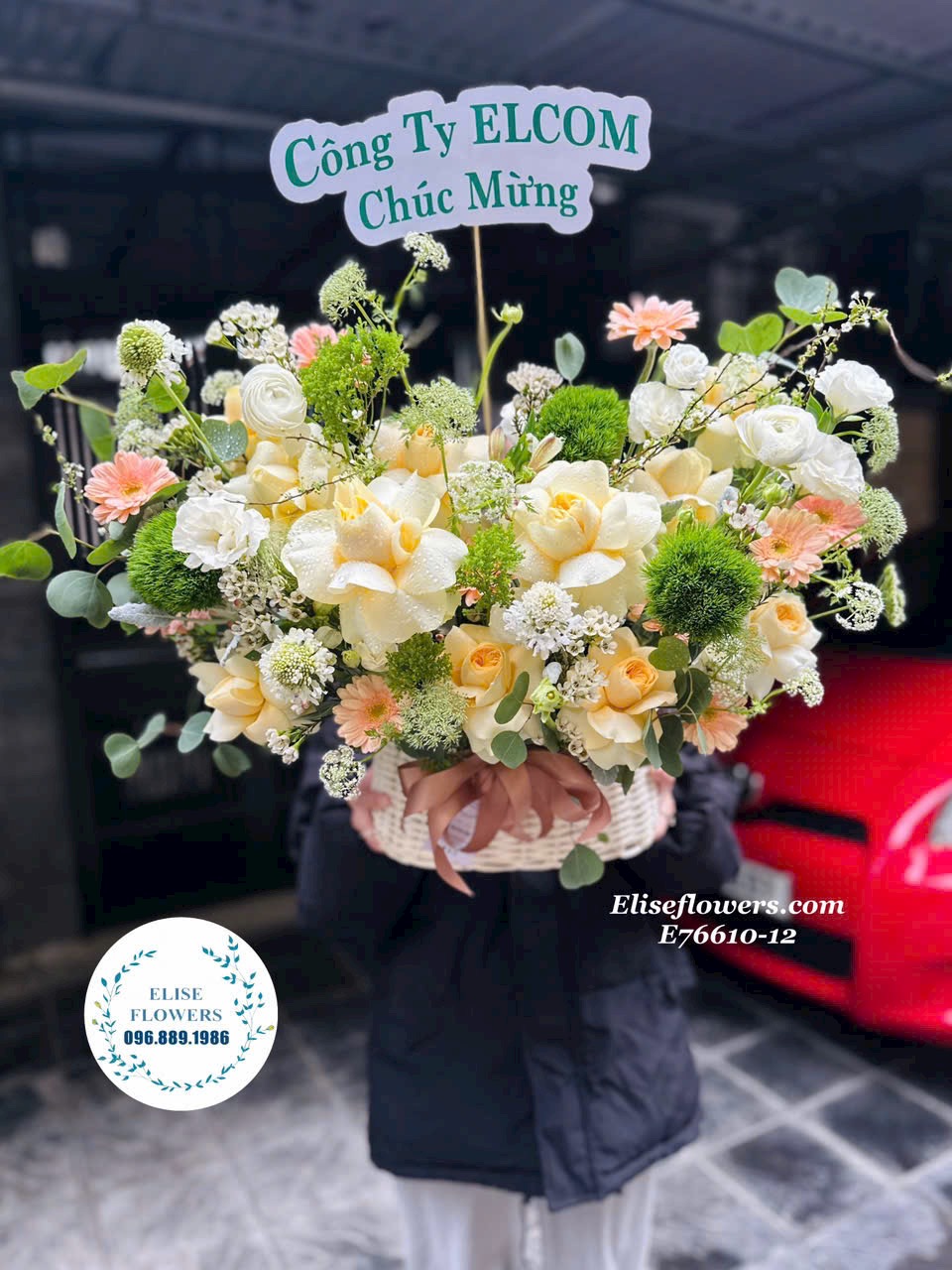 Lẵng hoa tặng sinh nhật ở Đống Đa. Shop hoa Hà Nội Eliseflowers