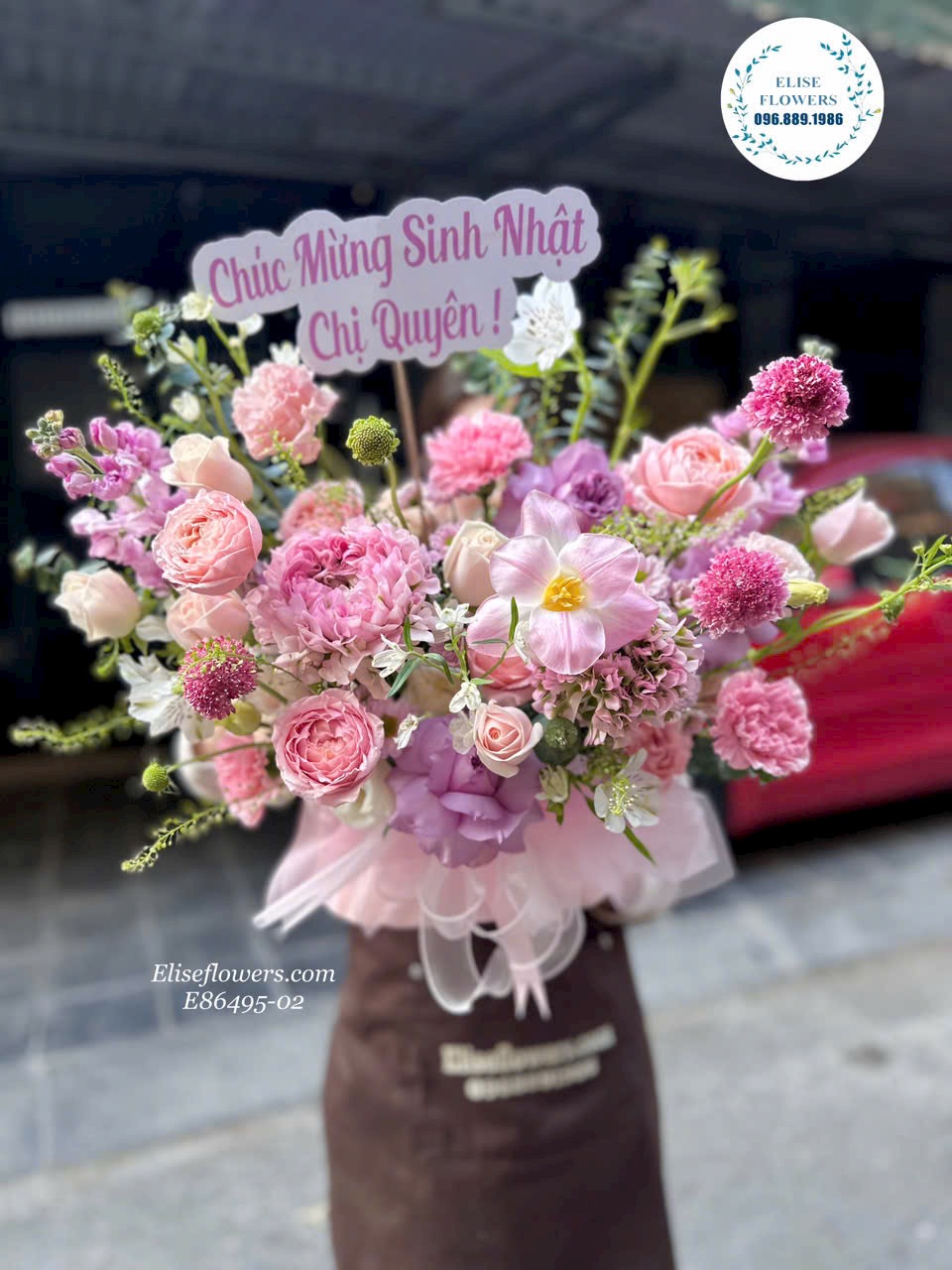 Hoa sinh nhật Hà Nội. Lẵng hoa tone hồng xinh xắn tặng sinh nhật tại Ba Đình