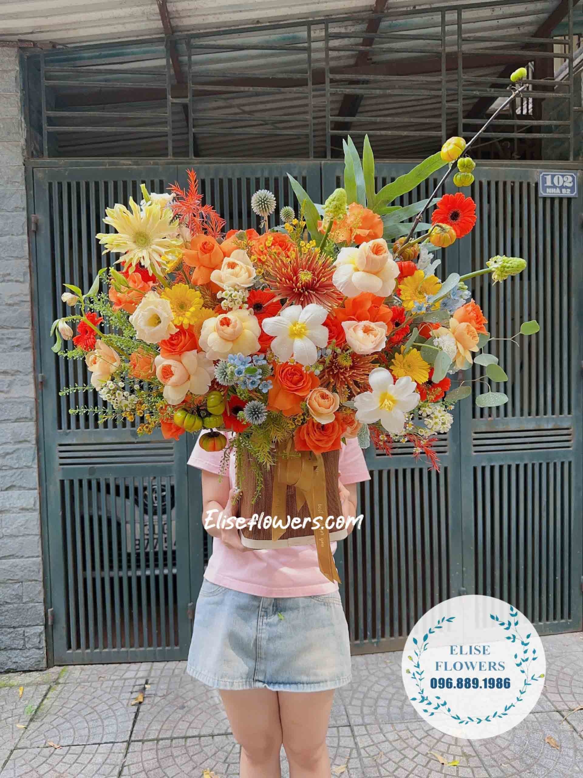 Lẵng hoa tone cam chúc mừng sinh nhật Bố. Điện hoa sinh nhật Bố yêu tại Hà Nội