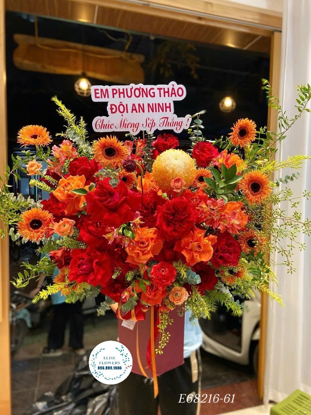 Lẵng hoa tặng sếp, giám đốc. Hoa chúc mừng khai trương, thăng chức. Địa chỉ mua hoa uy tín Eliseflowers