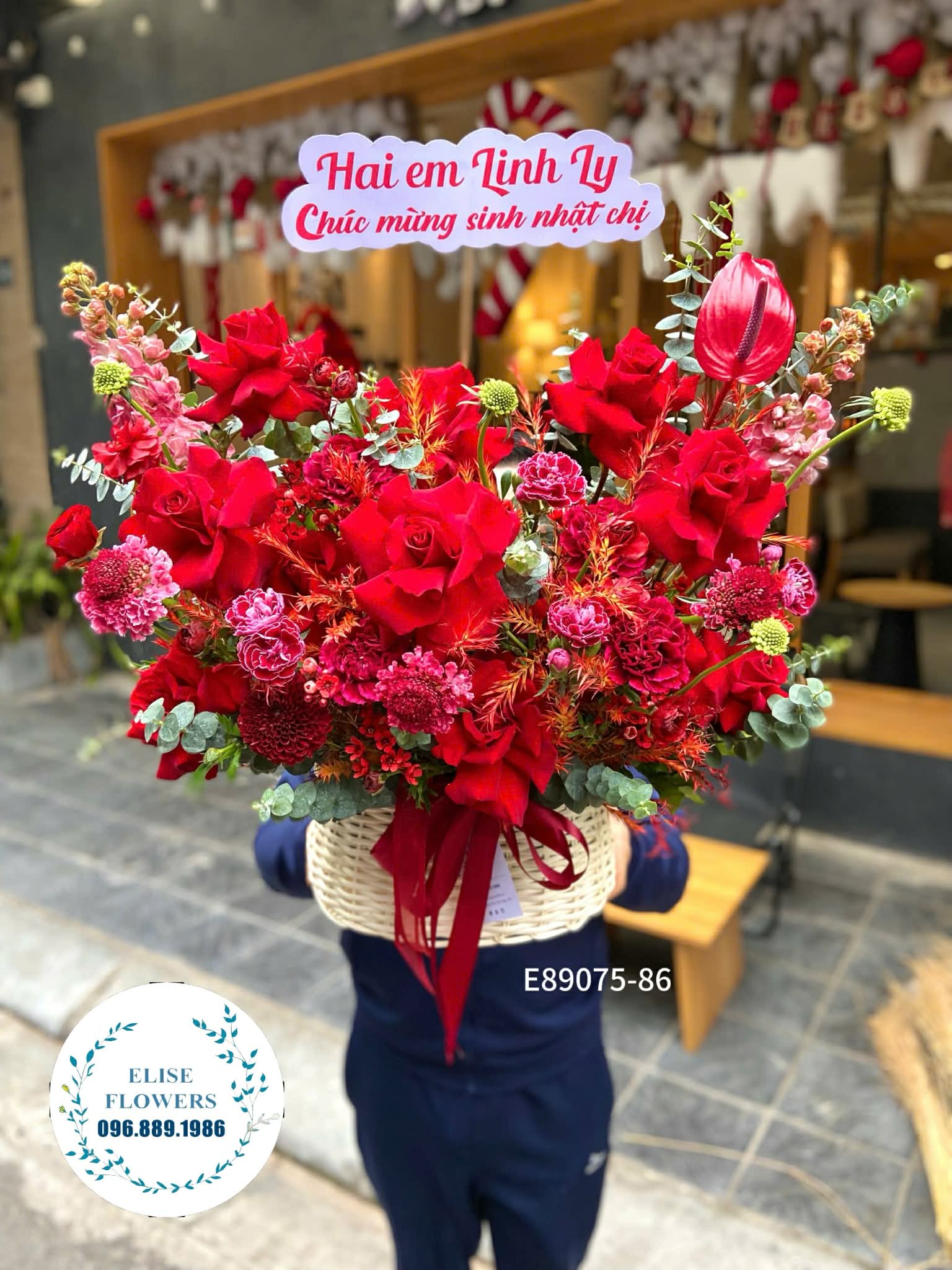 Hoa sinh nhật Hà Nội. Đặt mua lẵng hoa tươi tặng sinh nhật người thân, bạn bè. Điện hoa tươi Eliseflowers