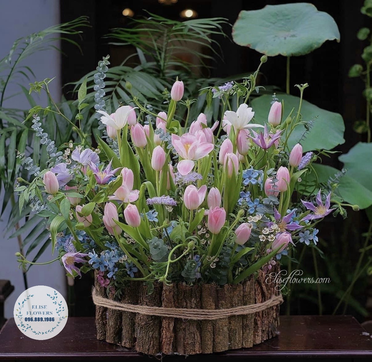 Dat-hoa-tulip-hong-tai-tiem-hoa-eliseflowers-dien-hoa-tulip-hong-dep-tai-ha-noi