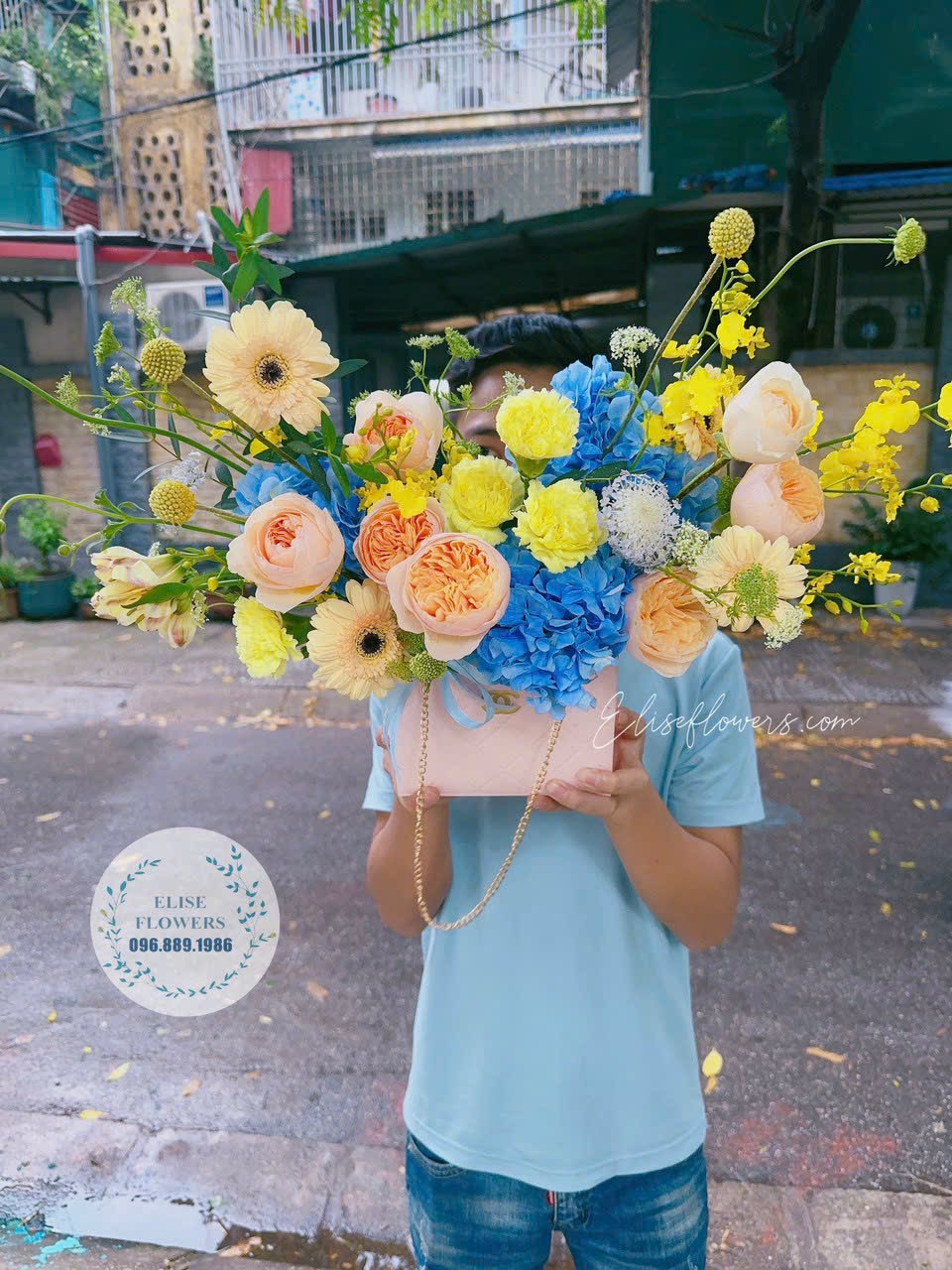 Túi hoa sinh nhật cao cấp tại Hà Nội. Mẫu hoa mới nhất tại tiệm hoa Eliseflowers