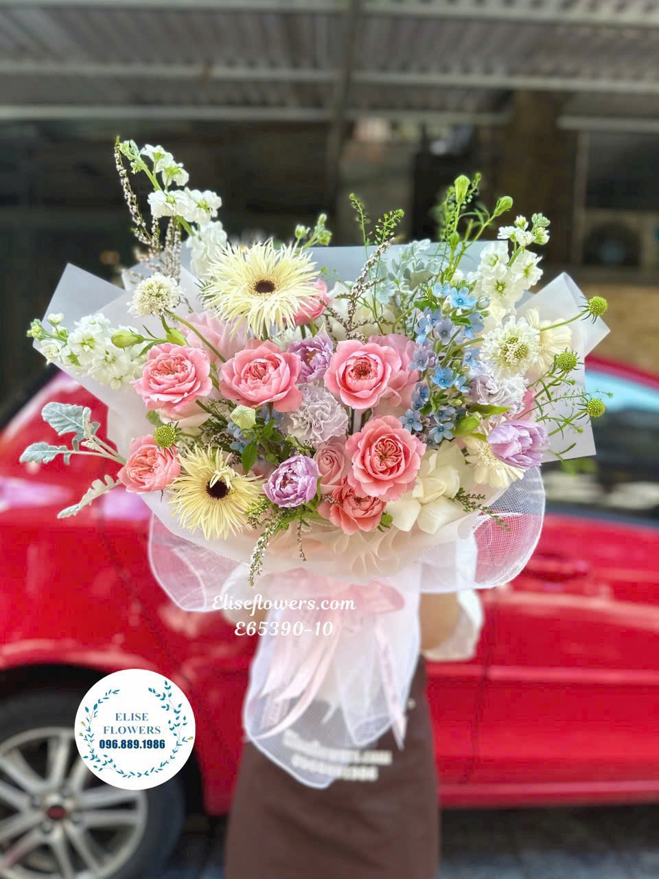 Đặt bó hoa tốt nghiệp ở Hà Nội. Điện hoa tốt nghiệp đẹp ở Hà Nội