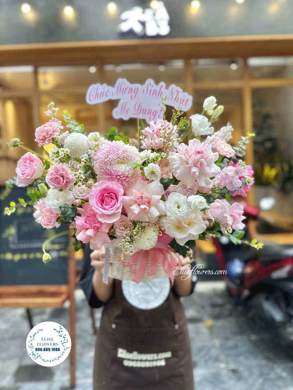 Giỏ hoa sinh nhật HÀ NỘI. Đặt giỏ hoa sinh nhật Hà Nội