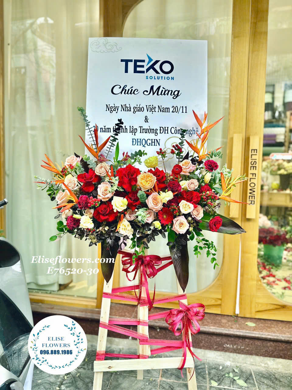 Đặt kệ hoa khung tranh chúc mừng khai trương cao cấp. Điện hoa khai trương cao cấp